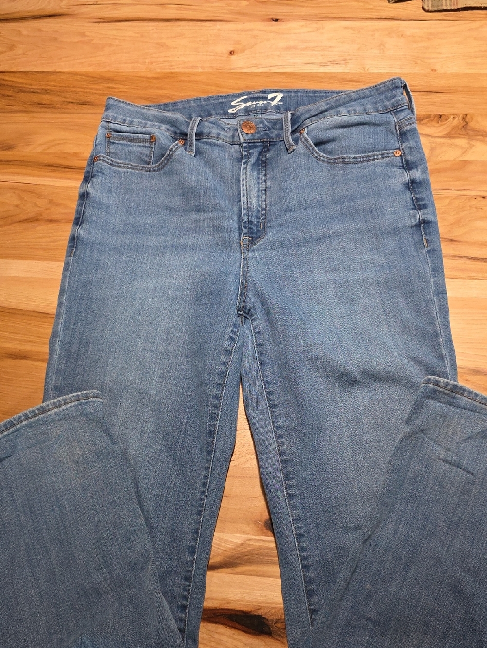Seven7 Women's Boot Cut Jeans in Light Blue Wash